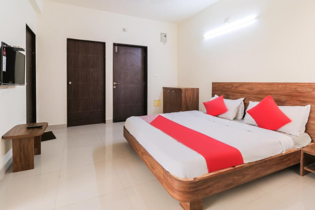 Oyo 63903 Hotel Shree Ram Villa Dwārka 외부 사진