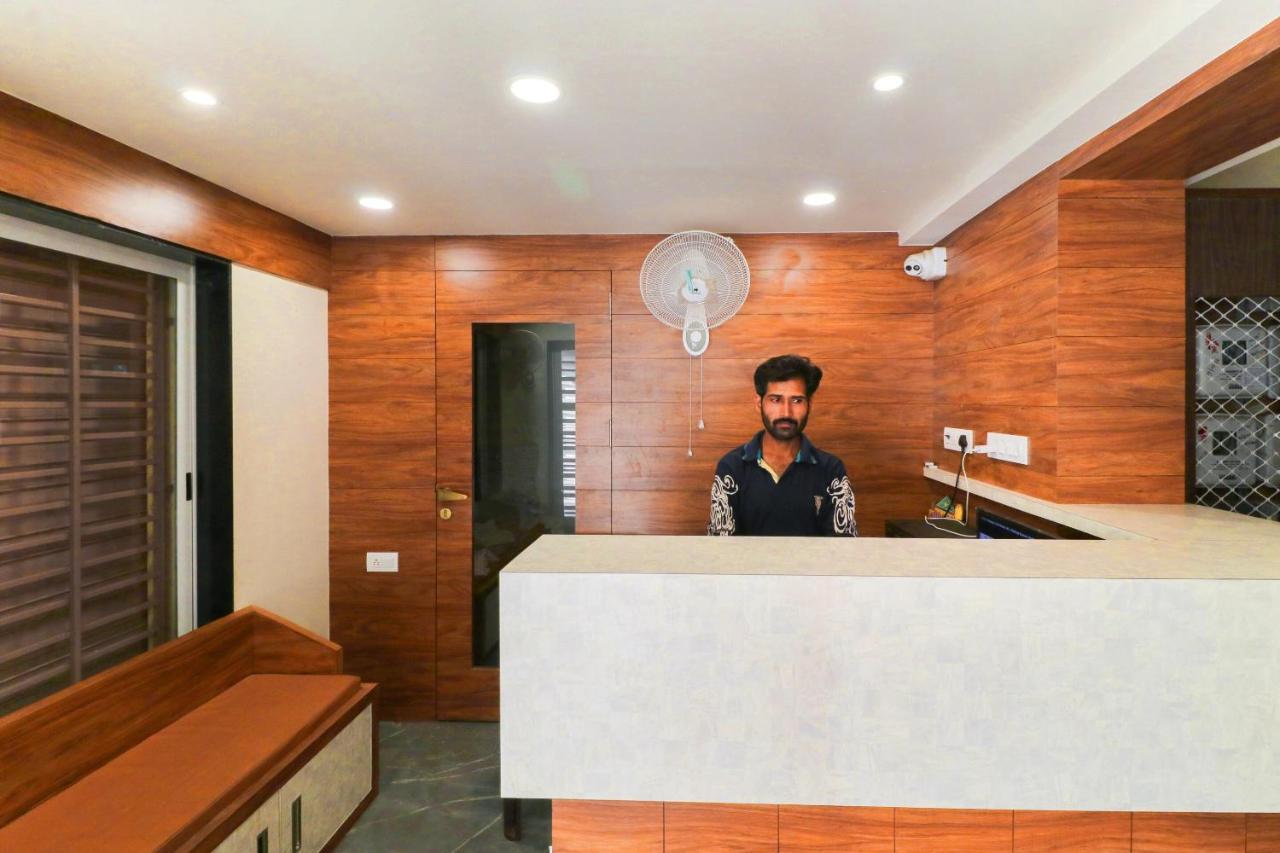 Oyo 63903 Hotel Shree Ram Villa Dwārka 외부 사진